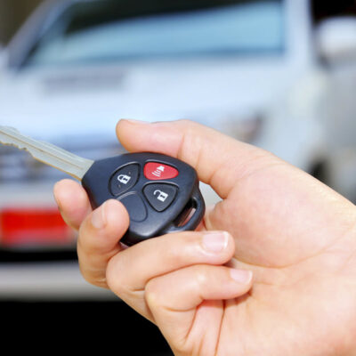 Revisión, reparación de alarma para auto